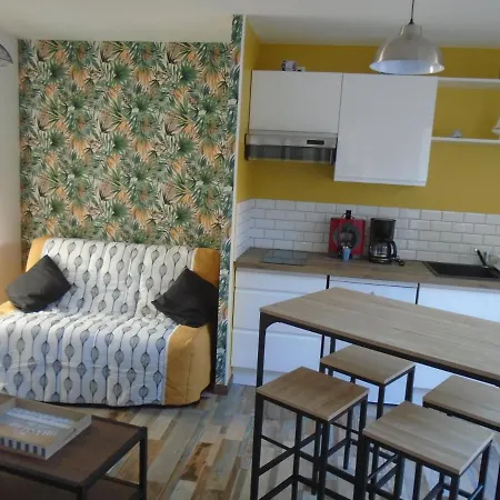Airbnb 아파트 *